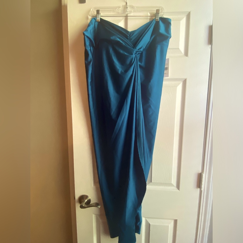 Fashion to Figure skirt *plus size*